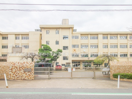 ���ӊ��@���w�Z 900m �䑷�q�s���䑷�q��l���w�Z