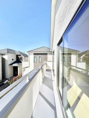 �o���R�j�[�@������2-A�������`Balcony�`  �o���R�j�[�͉������z���������݁A���z�c����󕨂��C�����悭�������Ƃ��ł��܂��B�g���₷���J���I�ȃo���R�j�[�ł����z�����������Ղ�~�蒍���A�o���R�j�[�t���Z�܂��B  