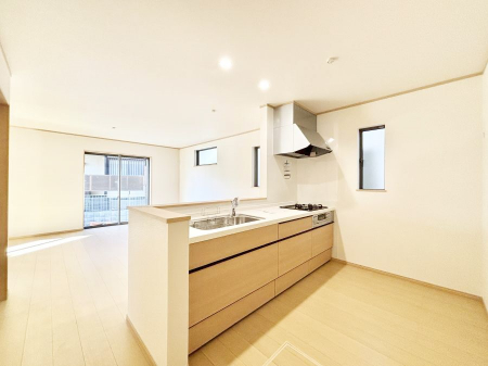 �L�b�`���@������B�������`Kitchen�`�@���R�������鑋�̂���L�b�`���������g���ꏊ�����炱���A�g��������l�����܂����B�������Ƃ����L�b�`���R�[�i�[�͎����L���Ȏd�オ��ƂȂ��Ă���܂��B