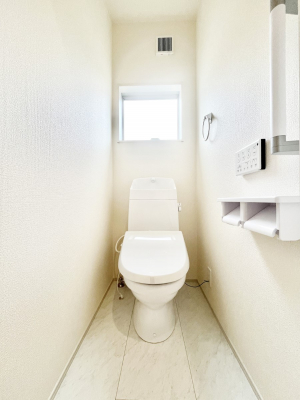 �g�C���@�����`Toilet�`�@�Y��E�X�b�L���E���K�ȃE�H�V�����b�g�t�g�C���ł��낰���Ԃł��B�g�C���͖����g�킴��𓾂Ȃ����́B����������ۂ������ł��ˁB�g�C����2��������̂Œ��̍��G���ɕ֗��ł��I