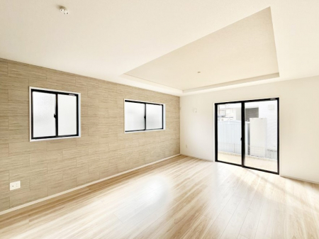 ���r���O�@�傫�ȑ����炽���Ղ�̗z���ƕ����������郊�r���O