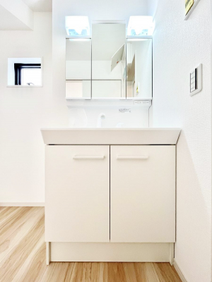 ���ʑ�E���ʏ��@���[�͂Ƌ@�\���ɗD�ꂽ���ʉ��ϑ�