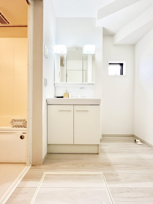 ���ʑ�E���ʏ��@���[�͂Ƌ@�\���ɗD�ꂽ���ʉ��ϑ�