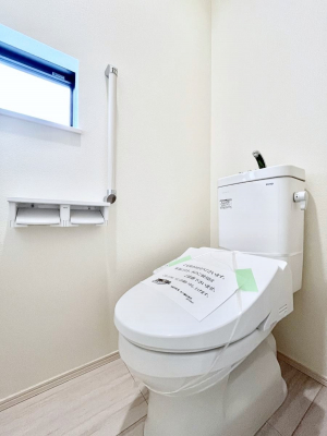 �g�C���@�����`Toilet�`�@�Y��E�X�b�L���E���K�ȃE�H�V�����b�g�t�g�C���ł��낰���Ԃł��B�g�C���͖����g�킴��𓾂Ȃ����́B����������ۂ������ł��ˁB�g�C����2��������̂Œ��̍��G���ɕ֗��ł��I