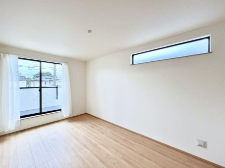 ���̑����ρ@������A�������`Bed Room�`�@�}���V�����ƈႢ�������������̂��ˌ��Ẵ����b�g�ł��B���Ƒ������������ƂŎ苷�Ɋ����Ă����Z�܂����ˌ��Ăł͊e�����v���C�o�V�[��ۂ��Ƃ��ł��܂��B