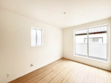 �Q���@�����`Bed Room�`�@�������������̂��ˌ��Ẵ����b�g�ł��B���Ƒ������������ƂŎ苷�Ɋ����Ă����Z�܂����ˌ��Ăł͊e�����v���C�o�V�[��ۂ��Ƃ��ł��܂��B�Z�܂��ɂ�Ƃ肪���܂�S�������b�N�X�ł��܂���