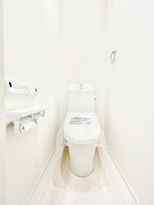 �g�C���@�����`Toilet�`�@�Y��E�X�b�L���E���K�ȃE�H�V�����b�g�t�g�C���ł��낰���Ԃł��B�g�C���͖����g�킴��𓾂Ȃ����́B����������ۂ������ł��ˁB�g�C����2��������̂Œ��̍��G���ɕ֗��ł��I
