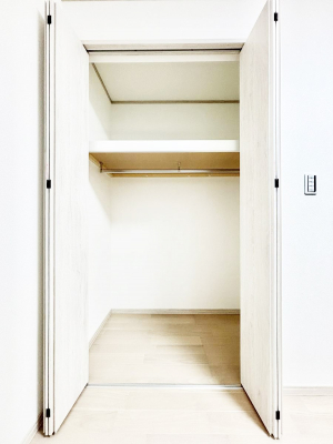 ���[�@�����Ղ�̎��[�X�y�[�X�ŉ��K�ɕ�点���� 