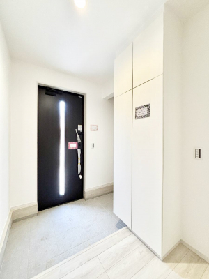 ���ց@�����`Entrance�`�@�Ƃ̒��ł��q�l���}����ŏ��̏ꏊ�ł��錺�ւ́A�Ƃ̈�ۂ��̂��̂ł��I�L�x�Ȍ��֎��[�ŁA����Y��ɕۂ��Ƃ��o���܂��􌺊ւɂ͂����Ղ���[�̉��ʔ��������I