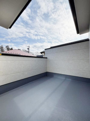 �o���R�j�[�@�����`Balcony�`  �o���R�j�[�͉������z���������݁A���z�c����󕨂��C�����悭�������Ƃ��ł��܂��B  �g���₷���J���I�ȃo���R�j�[�ł����z�����������Ղ�~�蒍���A�o���R�j�[�t���Z�܂��B  