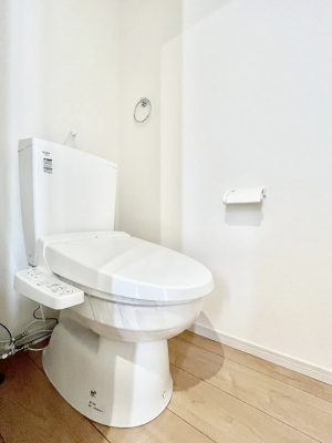 �g�C���@�����`Toilet�`�@�Y��E�X�b�L���E���K�ȃE�H�V�����b�g�t�g�C���ł��낰���Ԃł��B�g�C���͖����g�킴��𓾂Ȃ����́B����������ۂ������ł��ˁB�g�C����2��������̂Œ��̍��G���ɕ֗��ł��I