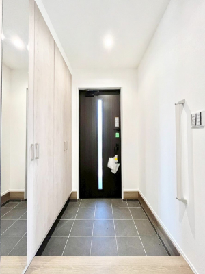 ���ց@�����`Entrance�`�@���ւ͉Ƃ̊�Ƃ����܂����䂪�Ƃ̃Z���X�����肰�Ȃ����������閣�͂��錺�֑�����y���݂̈�B�A���x�ɉƑ����ق��Ƃł���S�n�悢��ԑ������؂ł��ˁ�