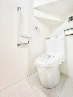 �g�C���@�����`Toilet�`�@�Y��E�X�b�L���E���K�ȃE�H�V�����b�g�t�g�C���ł��낰���Ԃł��B�g�C���͖����g�킴��𓾂Ȃ����́B����������ۂ������ł��ˁB�g�C����2��������̂Œ��̍��G���ɕ֗��ł��I