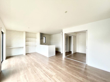 ���r���O�@�������������͋C�̂k�c�j�͉Ƒ��݂�Ȃ̉��K���  