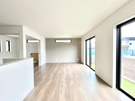 ���̑����ρ@�傫�ȑ����炽���Ղ�̗z���ƕ����������郊�r���O  