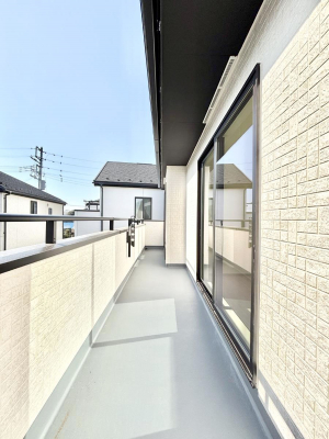 �o���R�j�[�@������2-1�������`Balcony�`  �o���R�j�[�͉������z���������݁A���z�c����󕨂��C�����悭�������Ƃ��ł��܂��B�g���₷���J���I�ȃo���R�j�[�ł����z�����������Ղ�~�蒍���A�o���R�j�[�t���Z�܂��B  