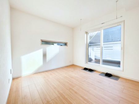 ���̑����ρ@�o���R�j�[���J�������v���X���Ă����m��