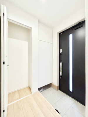 ���ց@�K���X�X���b�g�̓��������փh�A�������Ɍ���͂��Ă���܂�