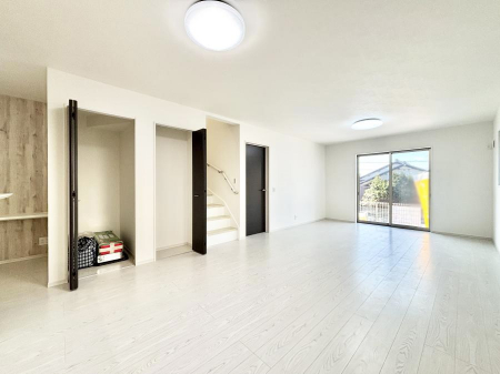 ���̑����ρ@�Ƒ������R�ƏW�܂�e���̃X�y�[�X�ɂȂ肻��