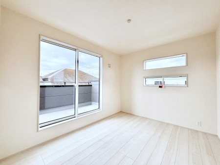 �Q���@�����`Bed Room�`�@�������������̂��ˌ��Ẵ����b�g�ł��B���Ƒ������������ƂŎ苷�Ɋ����Ă����Z�܂����ˌ��Ăł͊e�����v���C�o�V�[��ۂ��Ƃ��ł��܂��B�Z�܂��ɂ�Ƃ肪���܂�S�������b�N�X�ł��܂���