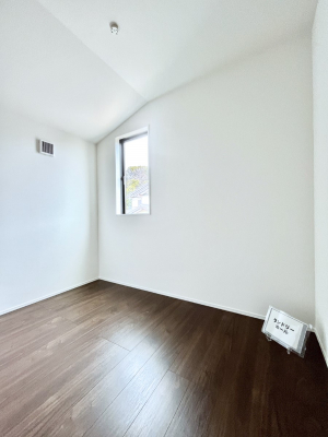 ���̑��@2�K�ɂ��郉���h���[�z�[���B�����������ł���L�X�X�y�[�X�B���[�N�X�y�[�X����[�ȂǃA�����W���\�ł��B