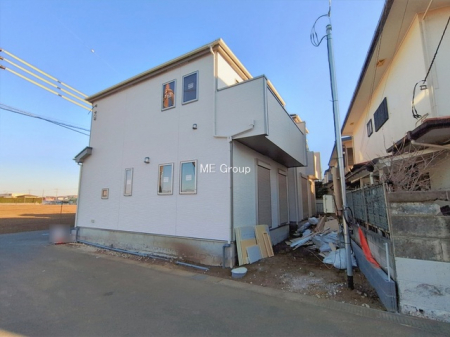 ���n�O�ώʐ^�@��A�������`Exterior�`�@�p�n�ɂ��z����E���ʂ��ǍD�ł��B����炩�ȗz�˂����ǂ̂������ɂ��~�蒍���܂��悤�ɁA���K����ǋ������Ԏ�݌v�B�������b�݂̖L���ȉi�Z�̒n�ւƕς��Ă���܂��B