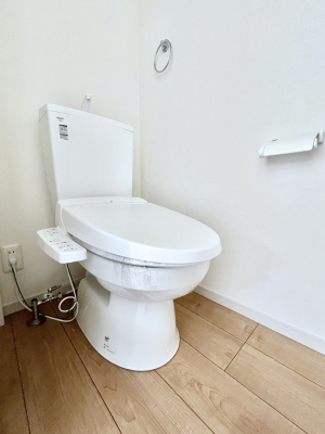 �g�C���@�������Q�������`Toilet�`�@�������̂��鐅����g�C���̓E�H�V�����b�g�t���ł����g�C���͖����g�킴��𓾂Ȃ����́B����������ۂ������ł��ˁB�g�C����2��������̂Œ��̍��G���ɕ֗��ł��I
