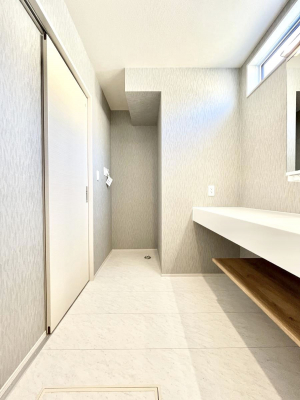 ���ӊ��@���w�Z 1300m �D���s�����؂��J�k���w�Z