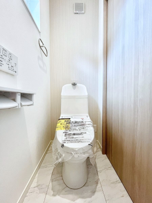 �g�C���@�g�C����1�K��2�K���ꂼ��ɔz�u����Ă��ĂƂĂ��֗��ł��B 