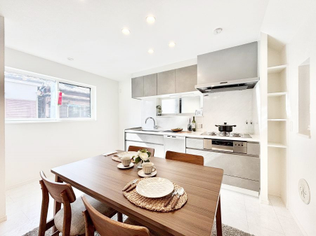 ���̑����ρ@�Ƒ������R�ƏW�܂�e���̃X�y�[�X�ɂȂ肻��