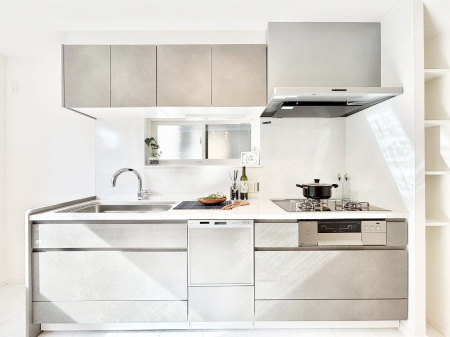 �L�b�`���@�������������I�ɁA�y�����I�V�X�e���L�b�`��