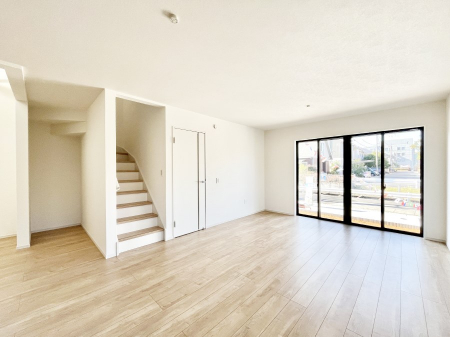 ���̑����ρ@�Ƒ������R�ƏW�܂�e���̃X�y�[�X�ɂȂ肻��