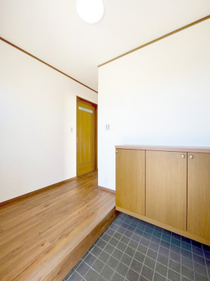 ���ց@�����`Entrance�`�@���ւ͉Ƃ̊�Ƃ����܂����䂪�Ƃ̃Z���X�����肰�Ȃ����������閣�͂��錺�֑�����y���݂̈�B�A���x�ɉƑ����ق��Ƃł���S�n�悢��ԑ������؂ł��ˁ�