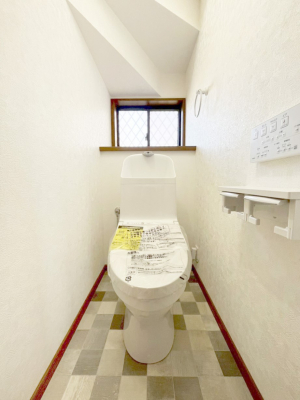 �g�C���@�����`Toilet�`�@�Y��E�X�b�L���E���K�ȃE�H�V�����b�g�t�g�C���ł��낰���Ԃł��B�̌������薾�邭�A���K��ԂƂȂ��Ă���܂��������g���ꏊ�����炱���̔z���ł��I