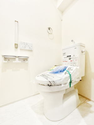 �g�C���@�������Q�������`Toilet�`�@�������̂��鐅����g�C���̓E�H�V�����b�g�t���ł����g�C���͖����g�킴��𓾂Ȃ����́B����������ۂ������ł��ˁB�g�C����2��������̂Œ��̍��G���ɕ֗��ł��I