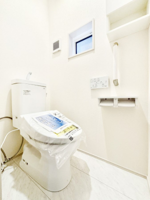 �g�C���@�������P�������`Toilet�`�@�������̂��鐅����g�C���̓E�H�V�����b�g�t���ł����g�C���͖����g�킴��𓾂Ȃ����́B����������ۂ������ł��ˁB�g�C����2��������̂Œ��̍��G���ɕ֗��ł��I