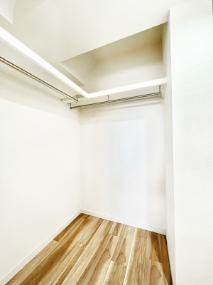 ���̑��@�ߗނ��n���K�[�Ɋ|�����܂܎��[�ł���WIC�B�ߗނ̐������ڂ����₷���ĕ֗��ł��I