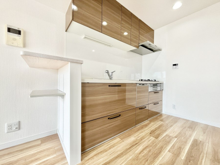 �L�b�`���@�������̂������ŉƑ��̏Ί炪�L����܂�