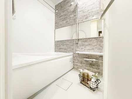 �����@����̔�������Ă���閾�邢�������̂���o�X���[��