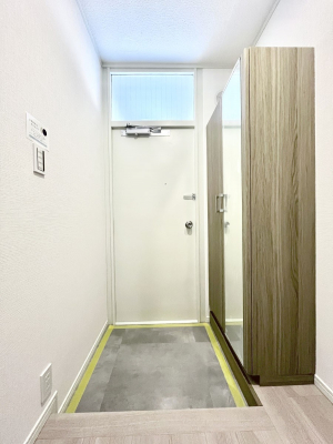 ���ց@�����`Entrance�`�@�Ƃ̒��ł��q�l���}����ŏ��̏ꏊ�ł��錺�ւ́A�Ƃ̈�ۂ��̂��̂ł��I�L�x�Ȍ��֎��[�ŁA����Y��ɕۂ��Ƃ��o���܂��􌺊ւɂ͂����Ղ���[�̉��ʔ��������I