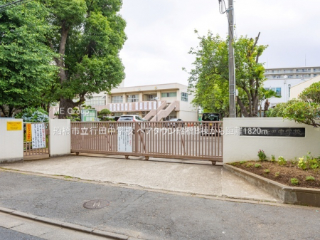 ���ӊ��@���w�Z 1820m �D���s���s�c���w�Z