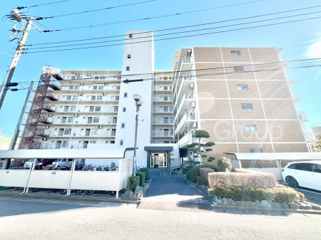 ���n�O�ώʐ^�@�O�ρ`Exterior�`�@���ӂɂ͊w�Z�┃���{�݂����萶���A�q��ĂɓK���������L�����Ă��܂��I�u�i�Z�n�v�Ƃ��āA�����̂����w�����ł͂Ȃ��A���ӂ̊���ʊw�ł���w�Z�ɂ��Ă������k���������I