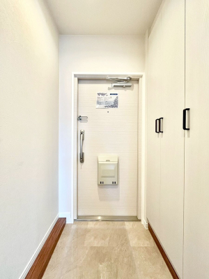 ���ց@�����`Entrance�`�@�Ƃ̒��ł��q�l���}����ŏ��̏ꏊ�ł��錺�ւ́A�Ƃ̈�ۂ��̂��̂ł��I�L�x�Ȍ��֎��[�ŁA����Y��ɕۂ��Ƃ��o���܂��􌺊ւɂ͂����Ղ���[�̉��ʔ��������I