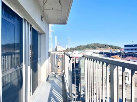 �o���R�j�[�@�����`Balcony�`  �o���R�j�[�͉������z���������݁A���z�c����󕨂��C�����悭�������Ƃ��ł��܂��B�g���₷���J���I�ȃo���R�j�[�ł����z�����������Ղ�~�蒍���A�o���R�j�[�t���Z�܂��B  