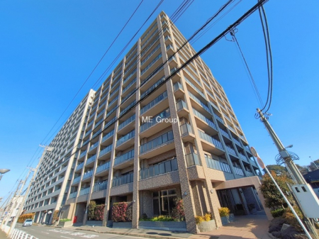 ���n�O�ώʐ^�@�`Exterior�`�@���ӂɂ͊w�Z�┃���{�݂����萶���A�q��ĂɓK���������L�����Ă��܂��I�u�i�Z�n�v�Ƃ��āA�����̂����w�����ł͂Ȃ��A���ӂ̊���ʊw�ł���w�Z�ɂ��Ă������k���������I