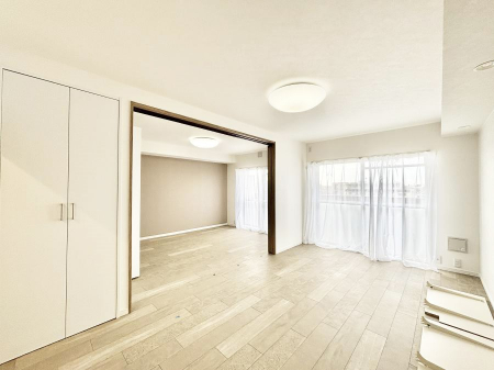 ���̑����ρ@�Ƒ������R�ƏW�܂�e���̃X�y�[�X�ɂȂ肻��