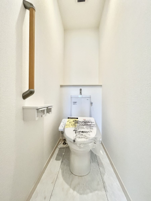 �g�C���@�������P�������`Toilet�`�@�������̂��鐅����g�C���̓E�H�V�����b�g�t���ł����g�C���͖����g�킴��𓾂Ȃ����́B����������ۂ������ł��ˁB�g�C����2��������̂Œ��̍��G���ɕ֗��ł��I