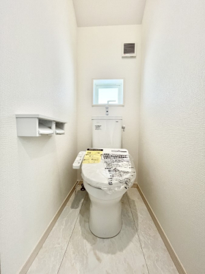 �g�C���@�������Q�������`Toilet�`�@�������̂��鐅����g�C���̓E�H�V�����b�g�t���ł����g�C���͖����g�킴��𓾂Ȃ����́B����������ۂ������ł��ˁB�g�C����2��������̂Œ��̍��G���ɕ֗��ł��I