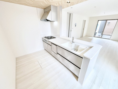 �L�b�`���@�J�E���^�[�z���Ɋy����������ׂ�B�����̂������������Ɣ��������Ȃ肻���ł��ˁB