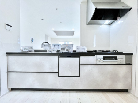 �L�b�`���@�������������I�ɁA�y�����I�V�X�e���L�b�`��  